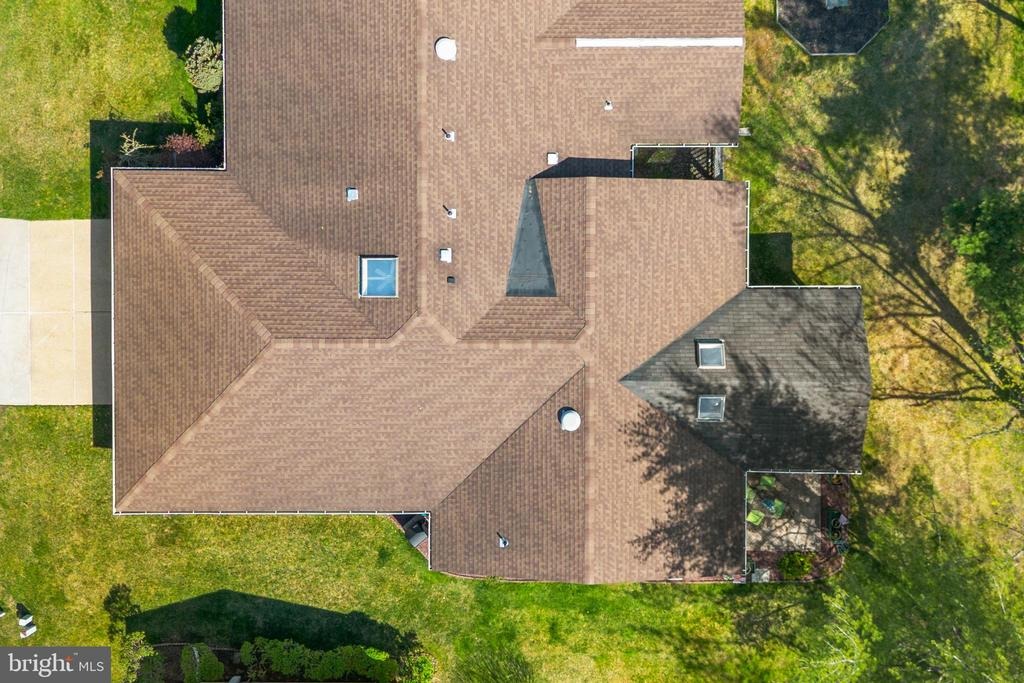 Fairton Dr, Monroe Township, NJ 08831