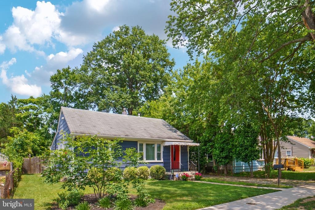 Sheridan St, Riverdale, MD 20737 #1