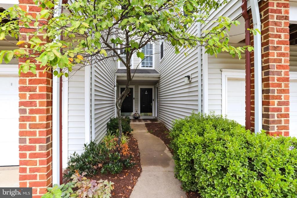 Coopers Branch Ct, Herndon, VA 20171 #1