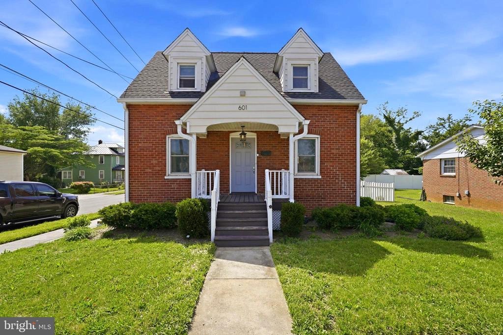 Gray Ave, Winchester, VA 22601