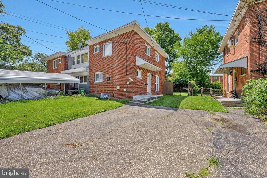 Triton Ct, Temple Hills, MD 20748 #1