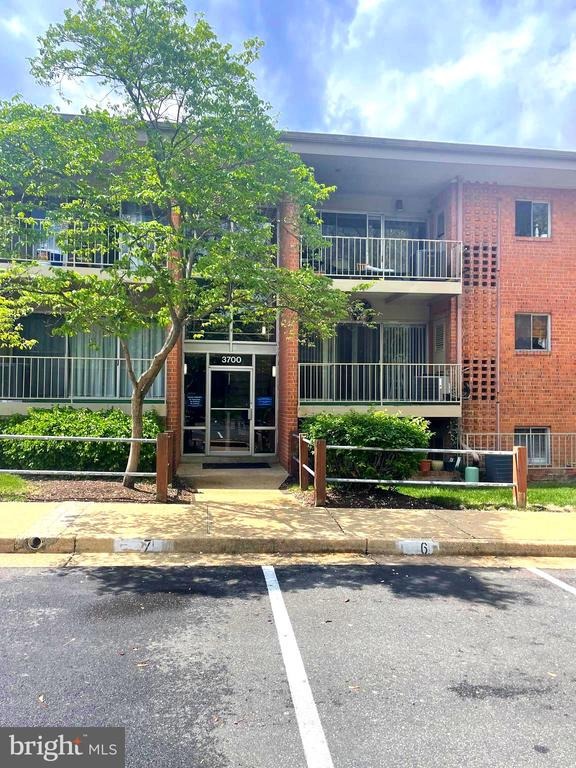 Rosser St, Alexandria, VA 22311 #1