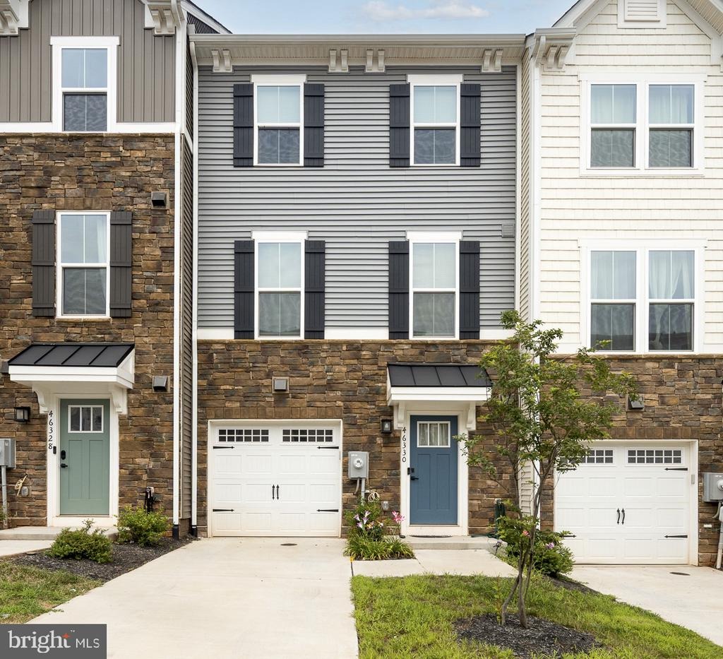 Mount Kellogg Ter, Sterling, VA 20164