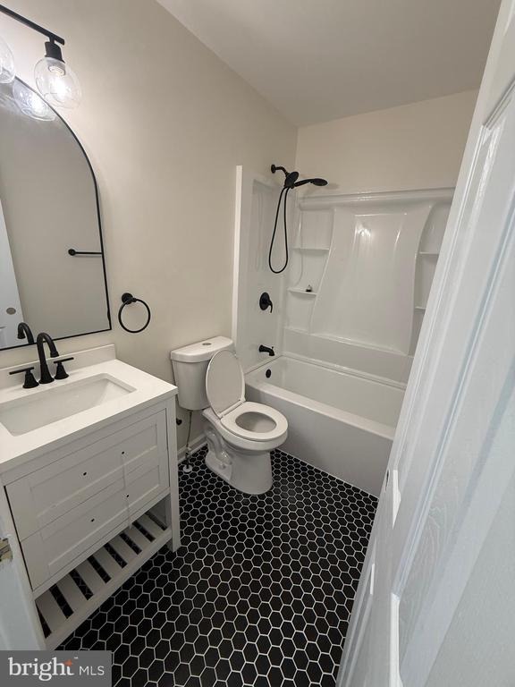 Millbrook Ln, Laurel, MD 20707