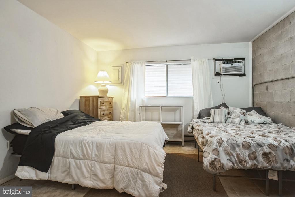 Wisteria Rd, Wildwood, NJ 08260