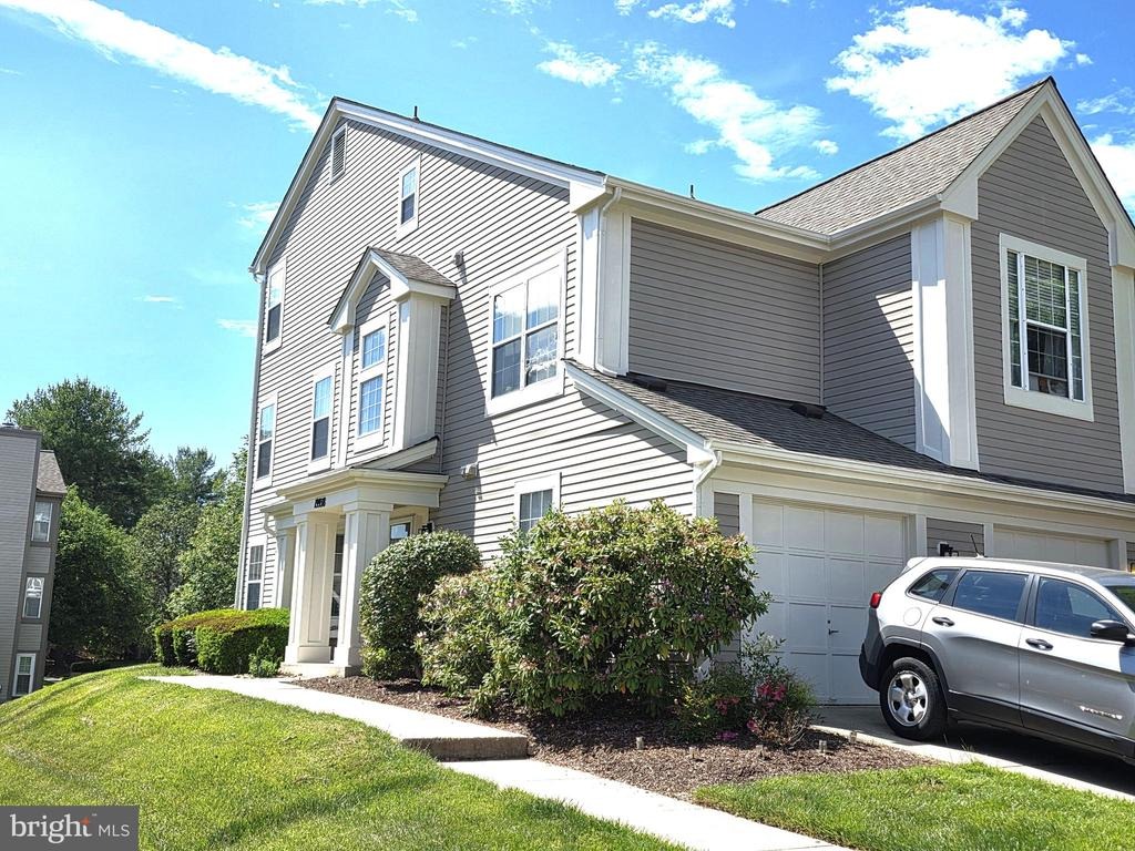 Dunstable Cir, Germantown, MD 20876