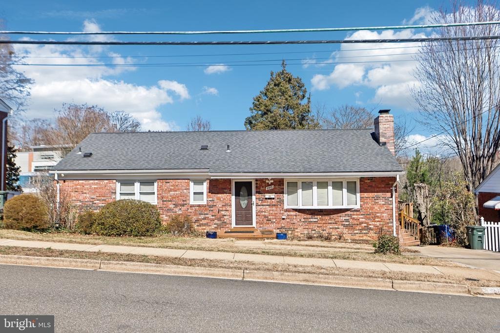 5th Rd, Arlington, VA 22203