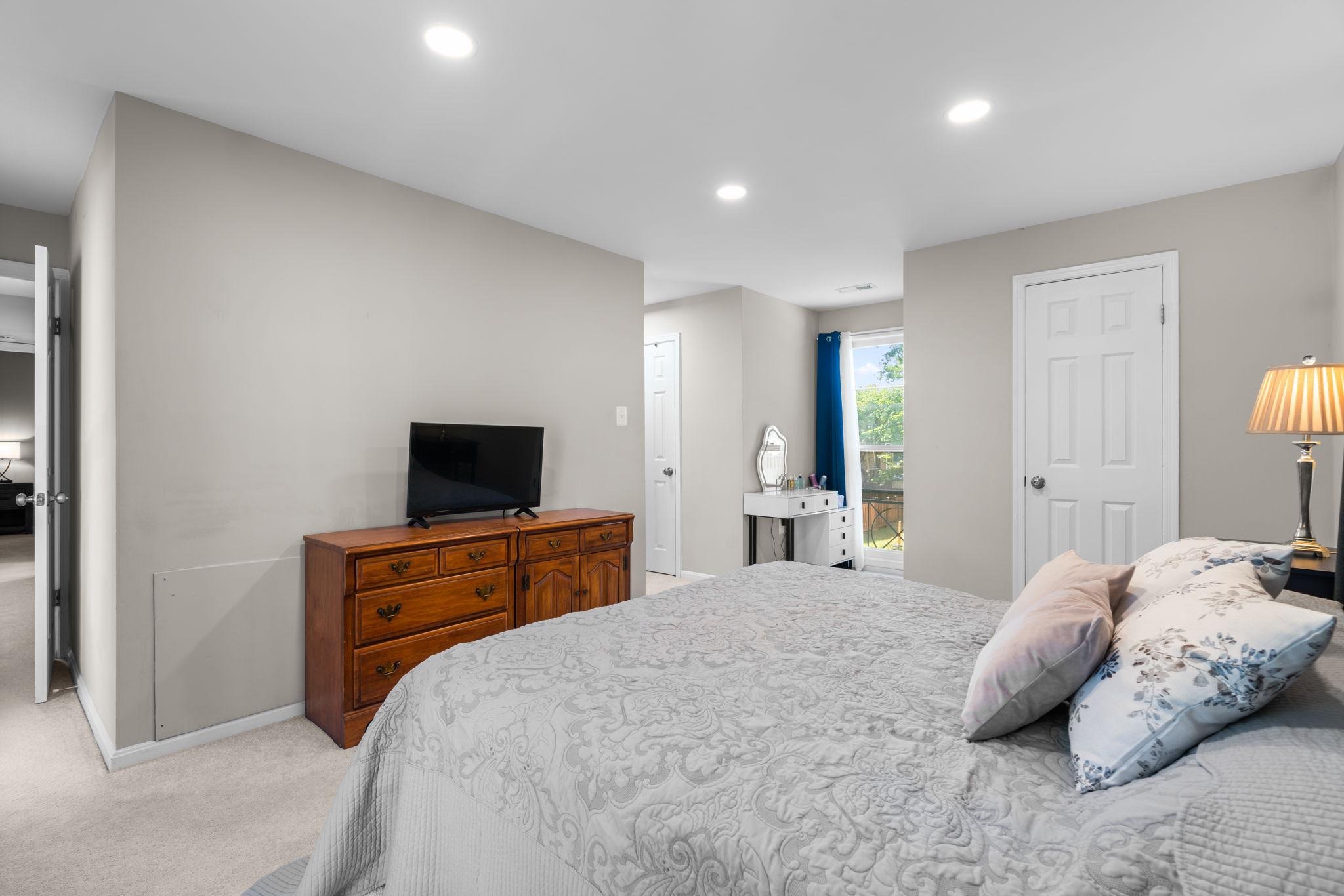 Quince Orchard Blvd, Gaithersburg, MD 20878 #1