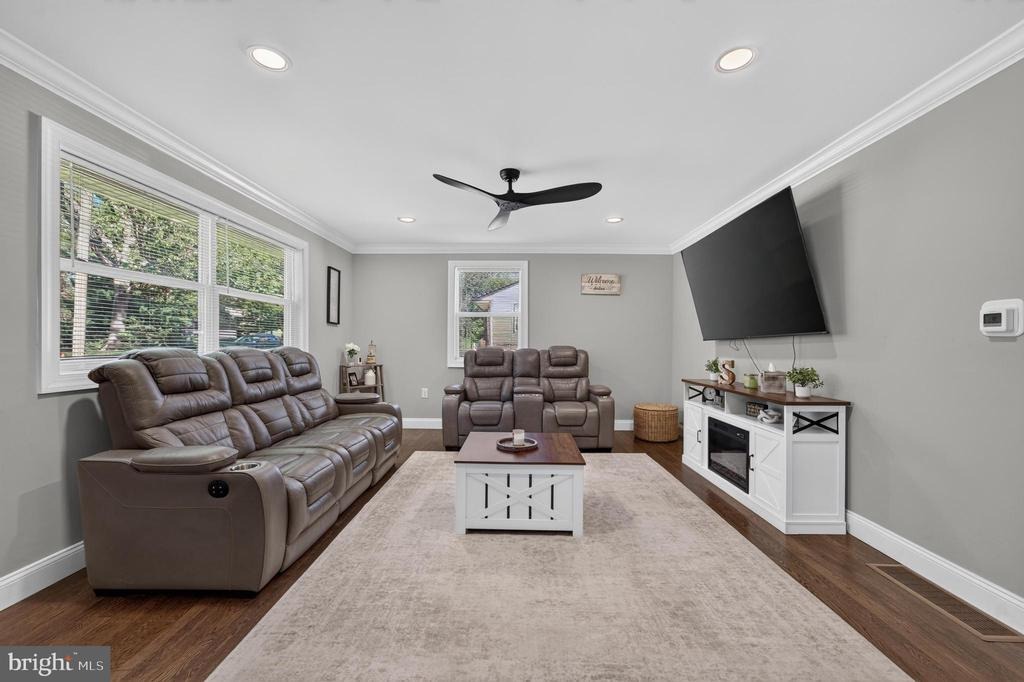 Summit Ave, Blackwood, NJ 08012 #1