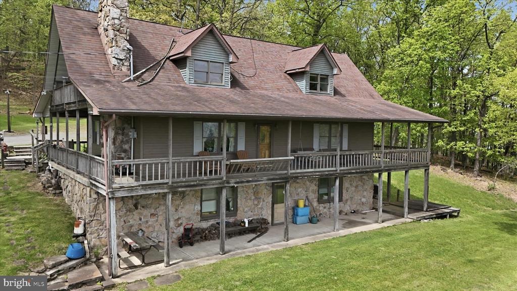 Overlook Ter, Keyser, WV 26726