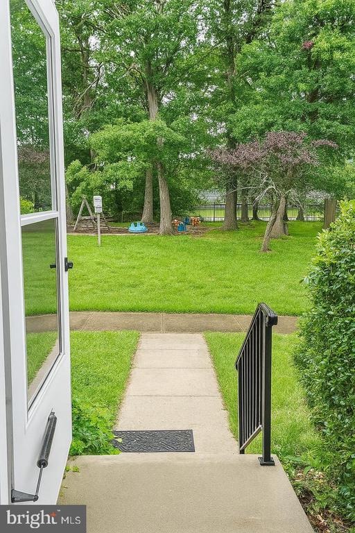 Woodstream Ln, Lanham, MD 20706 #1