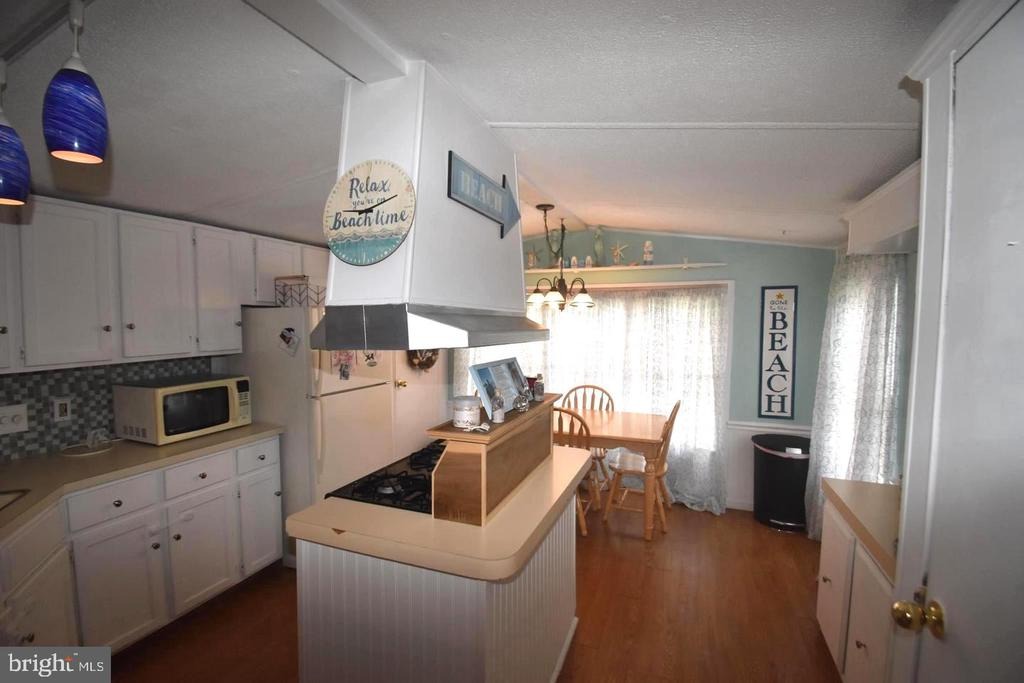 Atlantic Ave, Rehoboth Beach, DE 19971