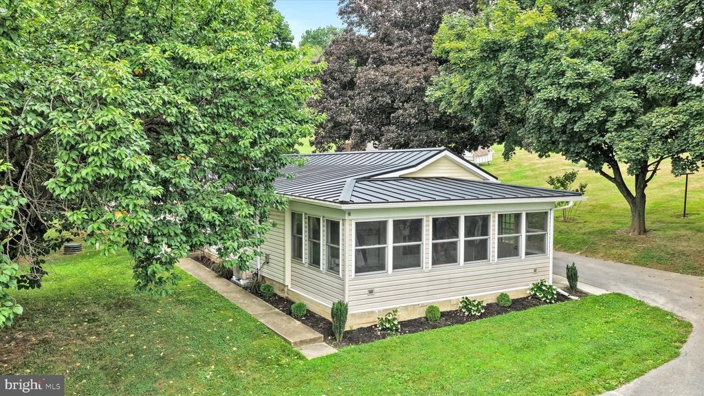 Heidelberg Rd, Robesonia, PA 19551