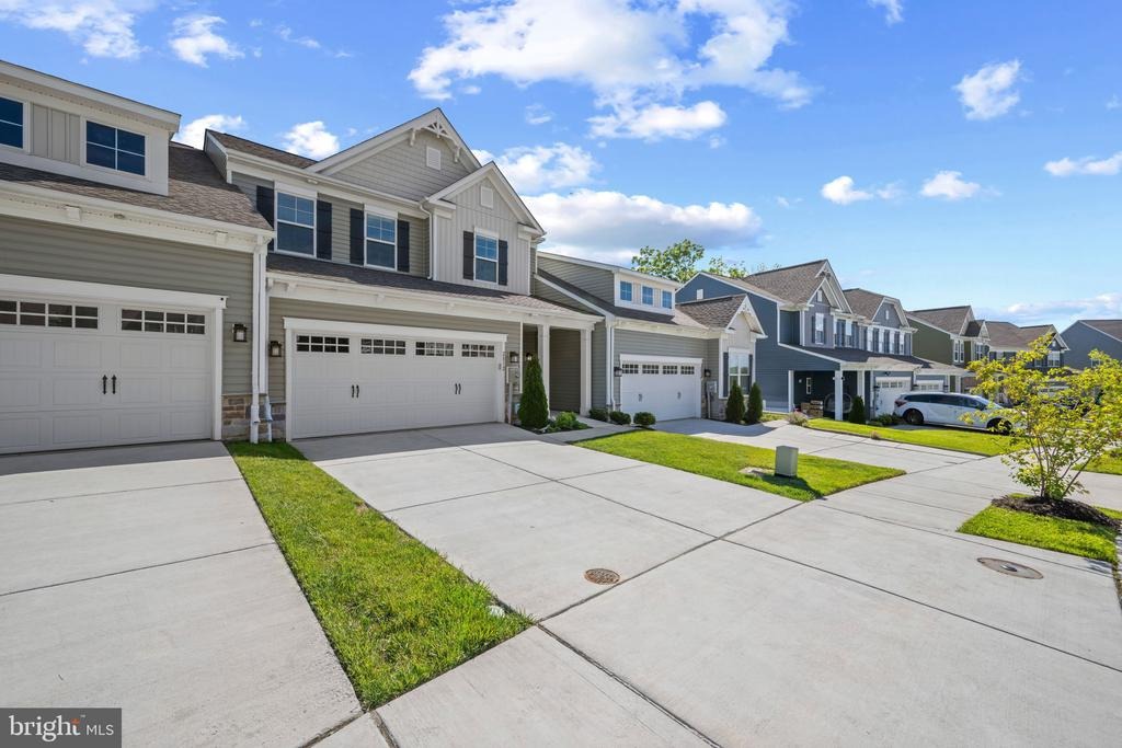 Town View Cir, New Windsor, MD 21776 #1
