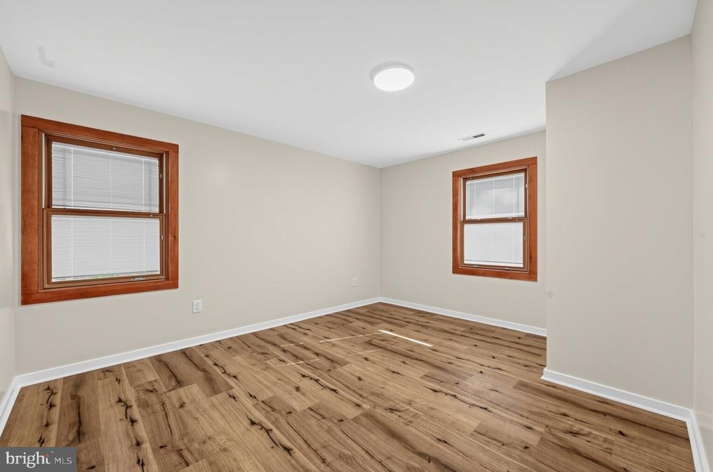Elwood Ave, Easton, MD 21601