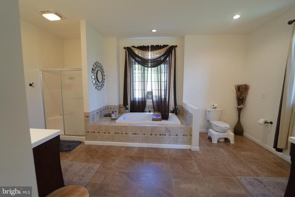 Irion Dr, Montoursville, PA 17754