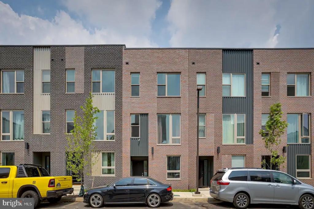 Northbank Pl, Philadelphia, PA 19125 #1