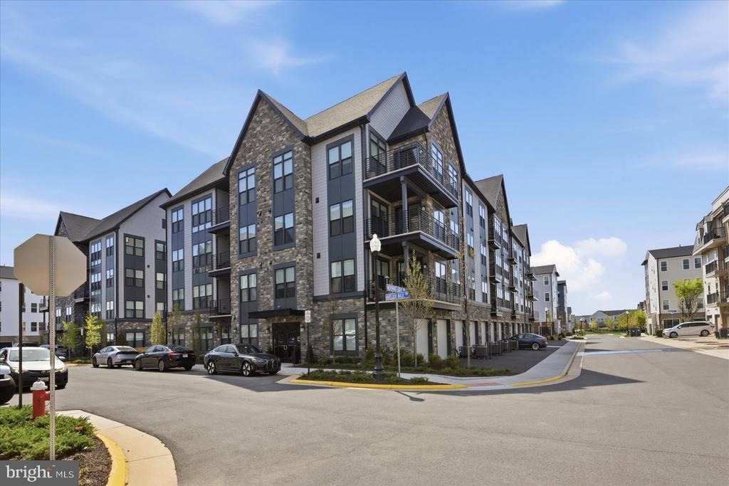 Havelock Walk Ter, Ashburn, VA 20148