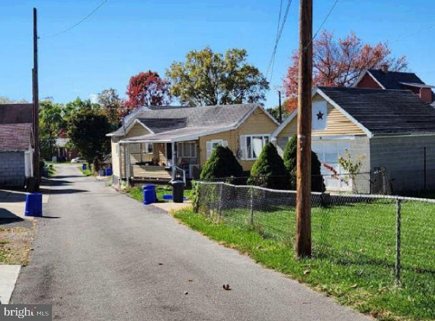 Dewhirst Ave, New Brighton, PA 15066