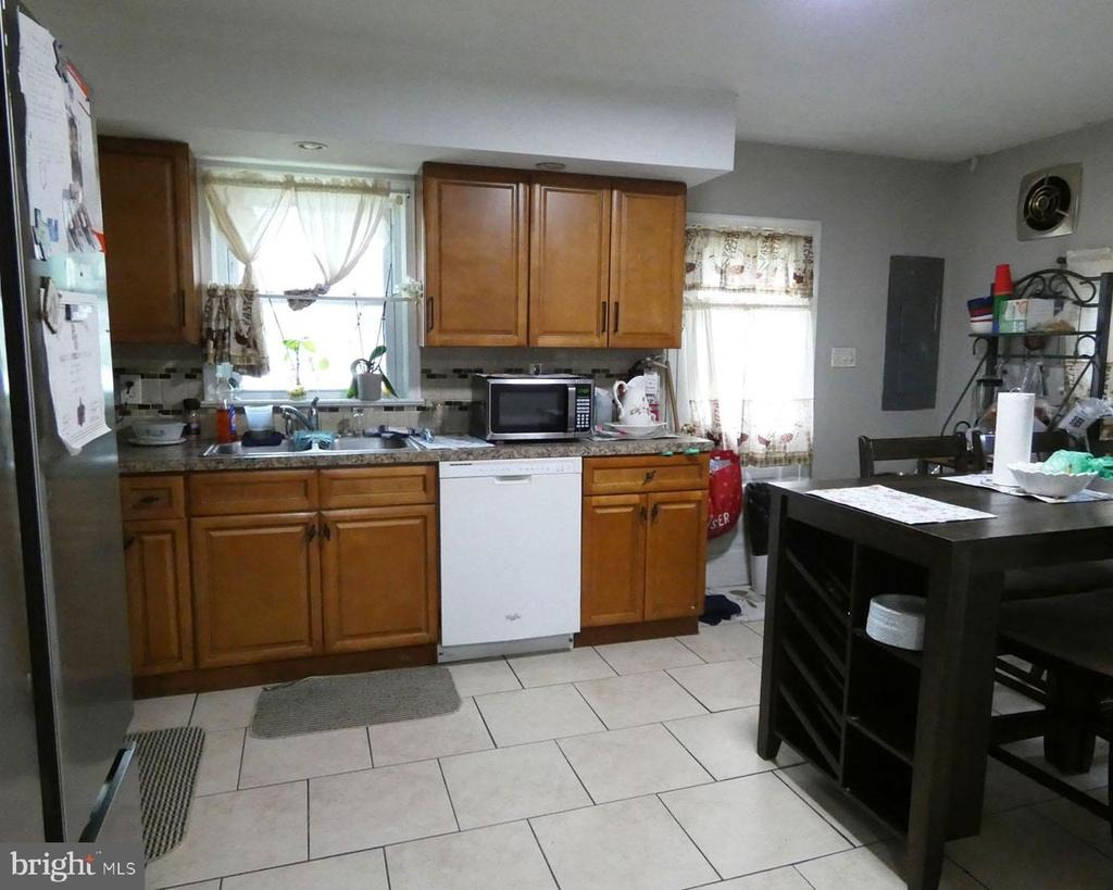 H St, Penns Grove, NJ 08069
