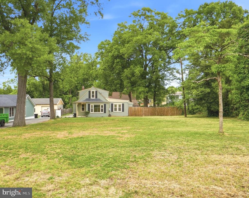 Berwyn Rd, Berwyn Heights, MD 20740