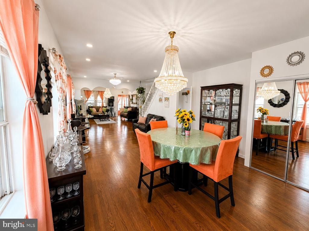 James St, Philadelphia, PA 19137 #1