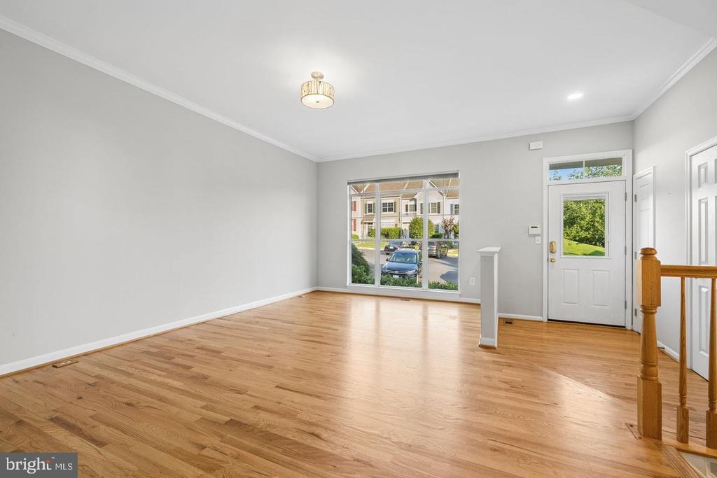 Hartlake St, Woodbridge, VA 22192