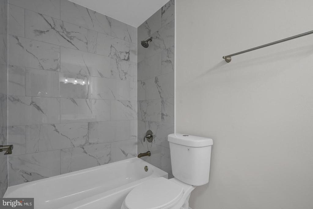 Greco Ct, Woodbridge, VA 22192 #1