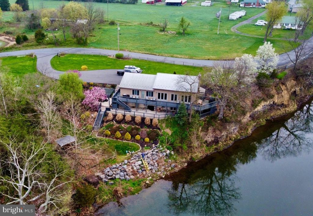 Route 4 , Moorefield, WV 26836