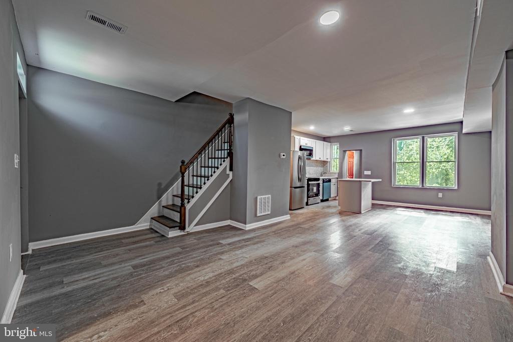 Reisterstown Rd, Baltimore, MD 21215