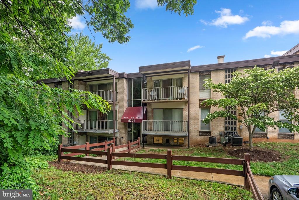 Newton St, Bladensburg, MD 20710