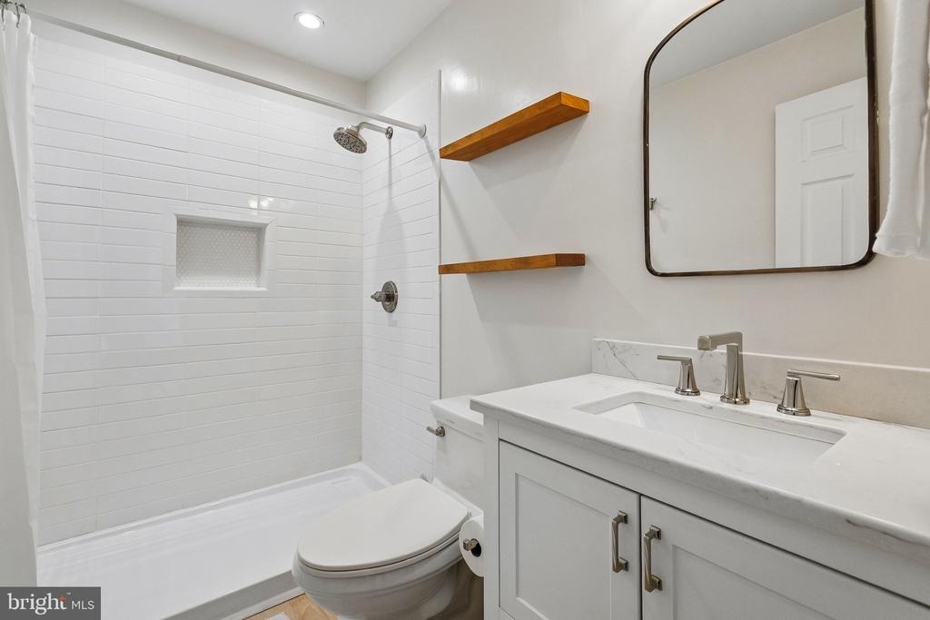 Quaker Way, Annapolis, MD 21401