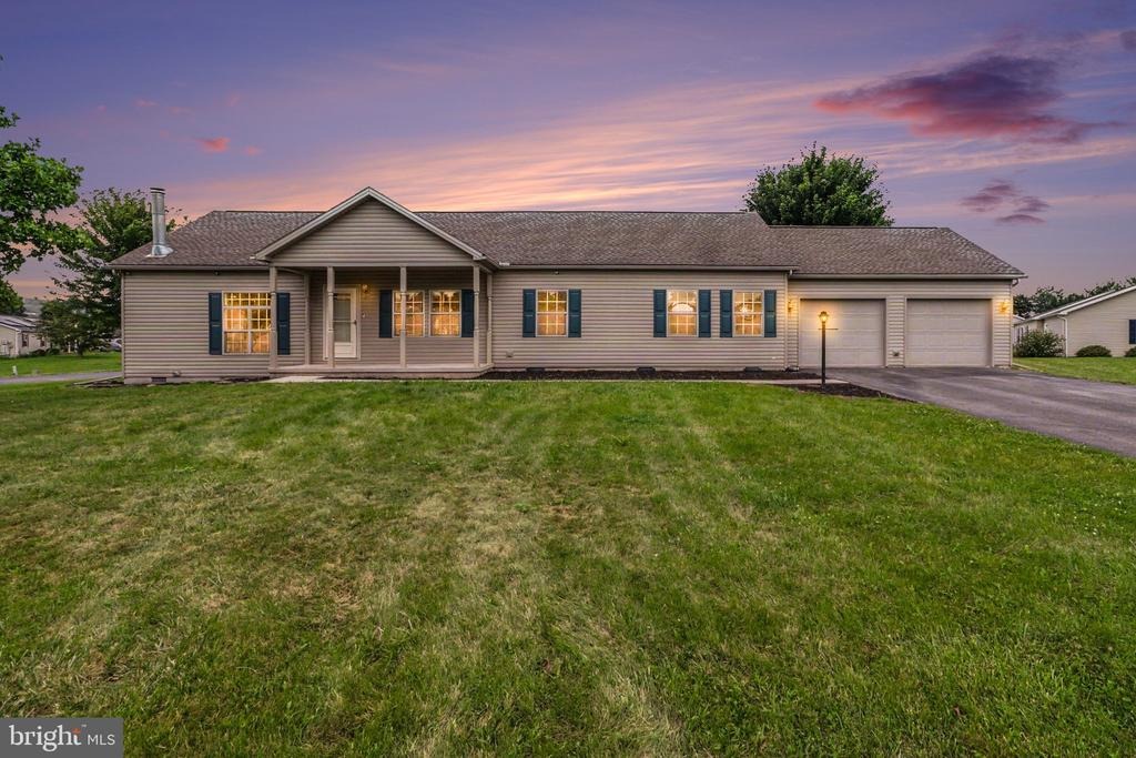 Camelot Dr, Chambersburg, PA 17202