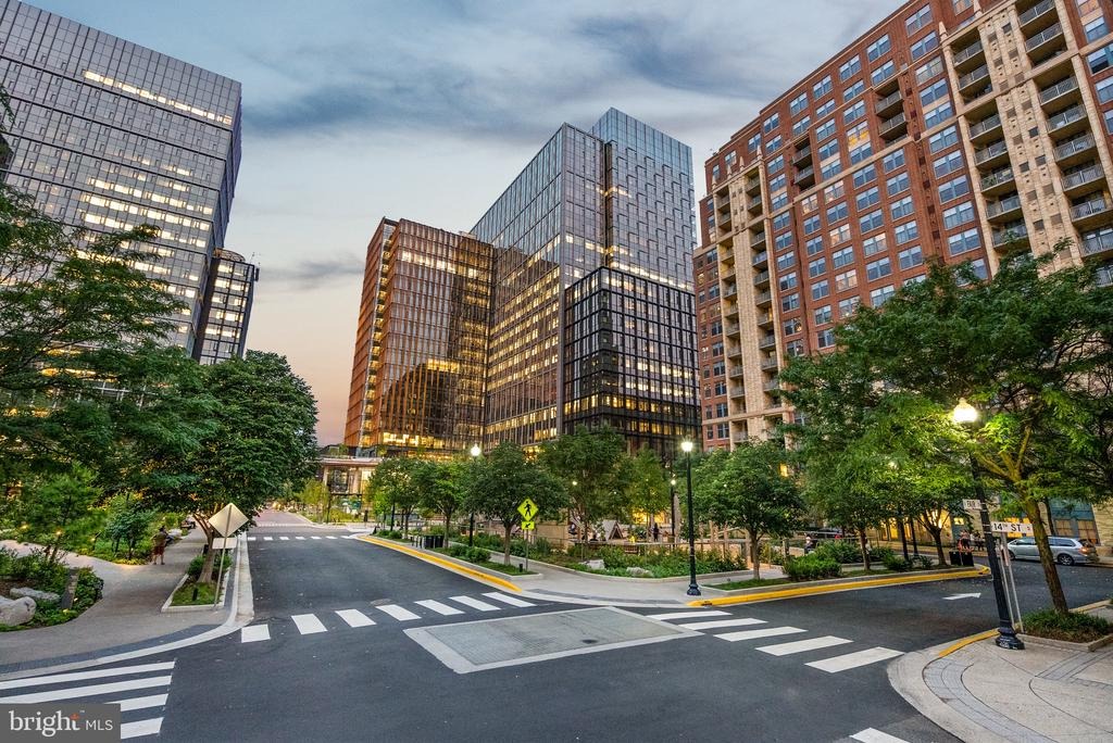 26th St, Arlington, VA 22202 #1