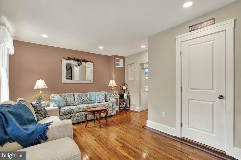 Ocean Ave, Lancaster, PA 17603