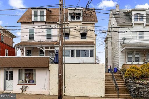 Springfield Rd, Clifton Heights, PA 19018