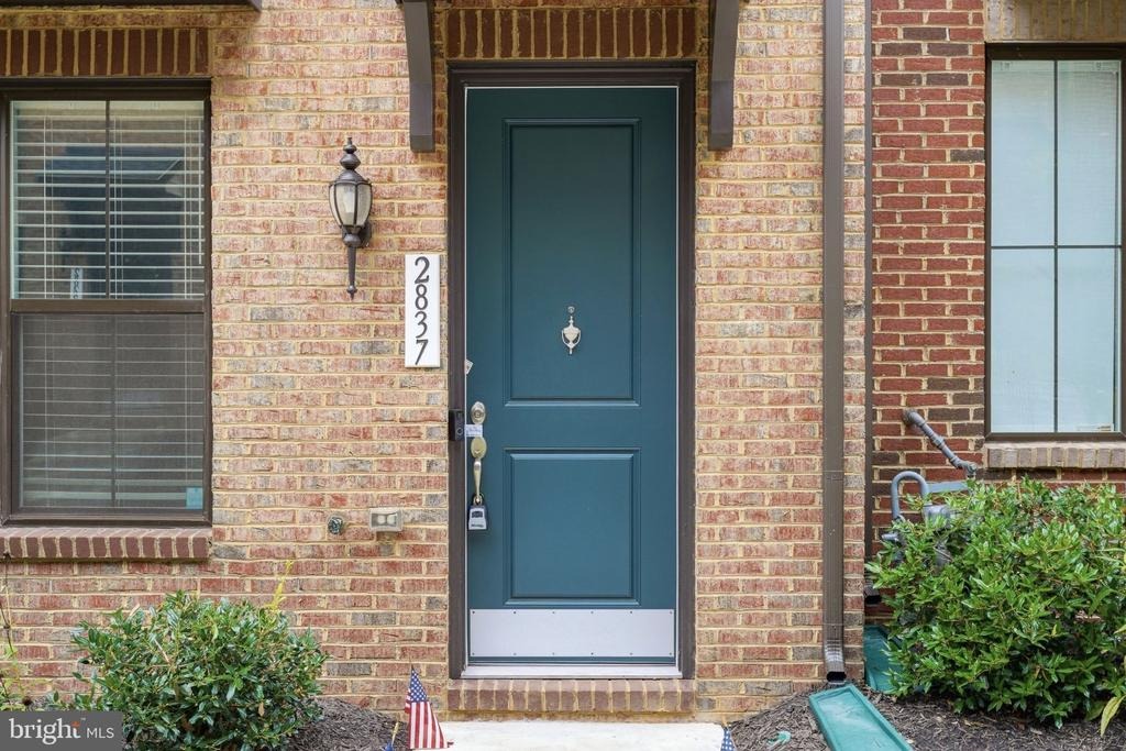 Hokie Ln, Alexandria, VA 22306 #1