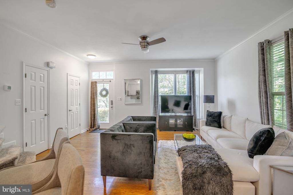 Sanderling Way, Lorton, VA 22079 #1