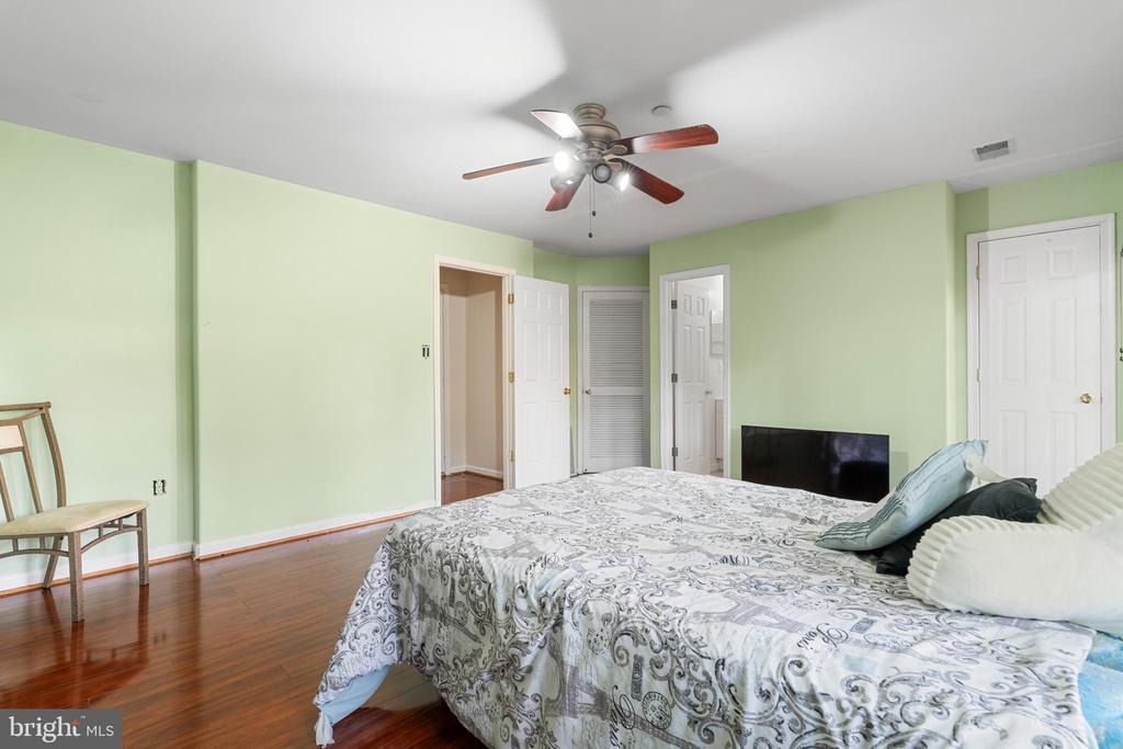 Clayton Ln, Alexandria, VA 22304 #1
