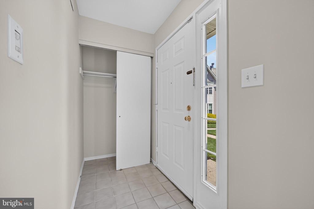 Lexton Pl, Springfield, VA 22152