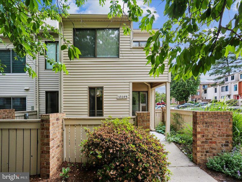 Nathans Pl, Montgomery Village, MD 20886