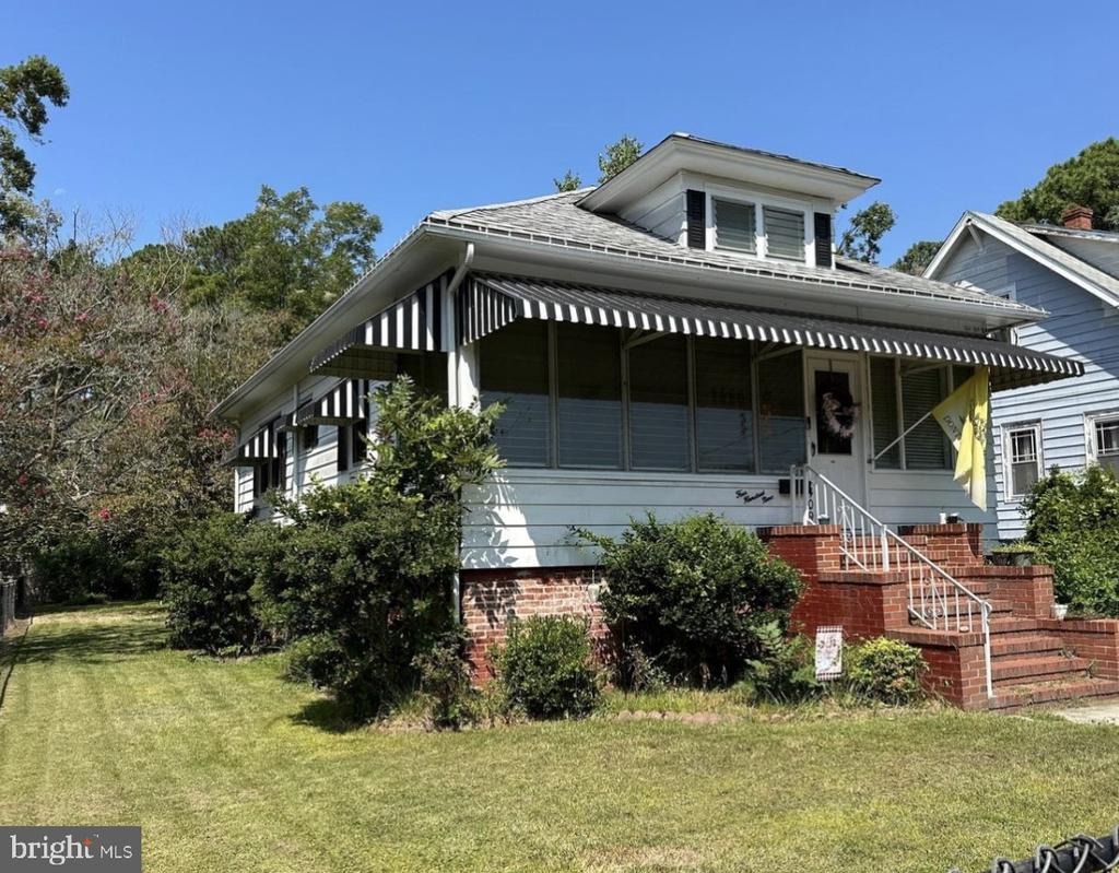 Myrtle St, Crisfield, MD 21817