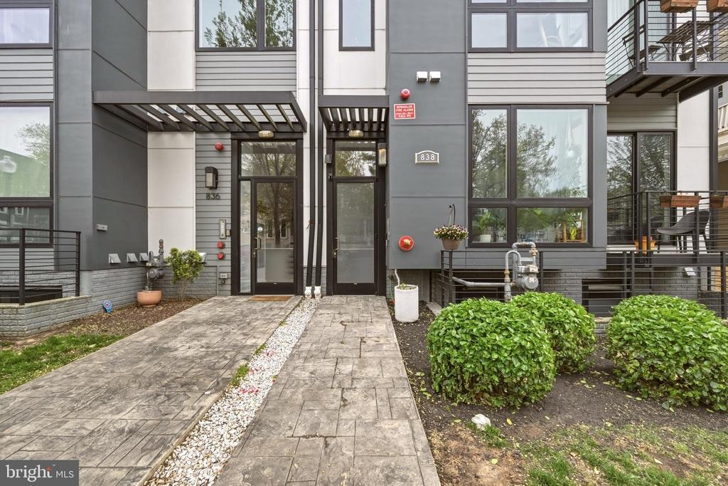 Varnum St, Washington, DC 20011 #1