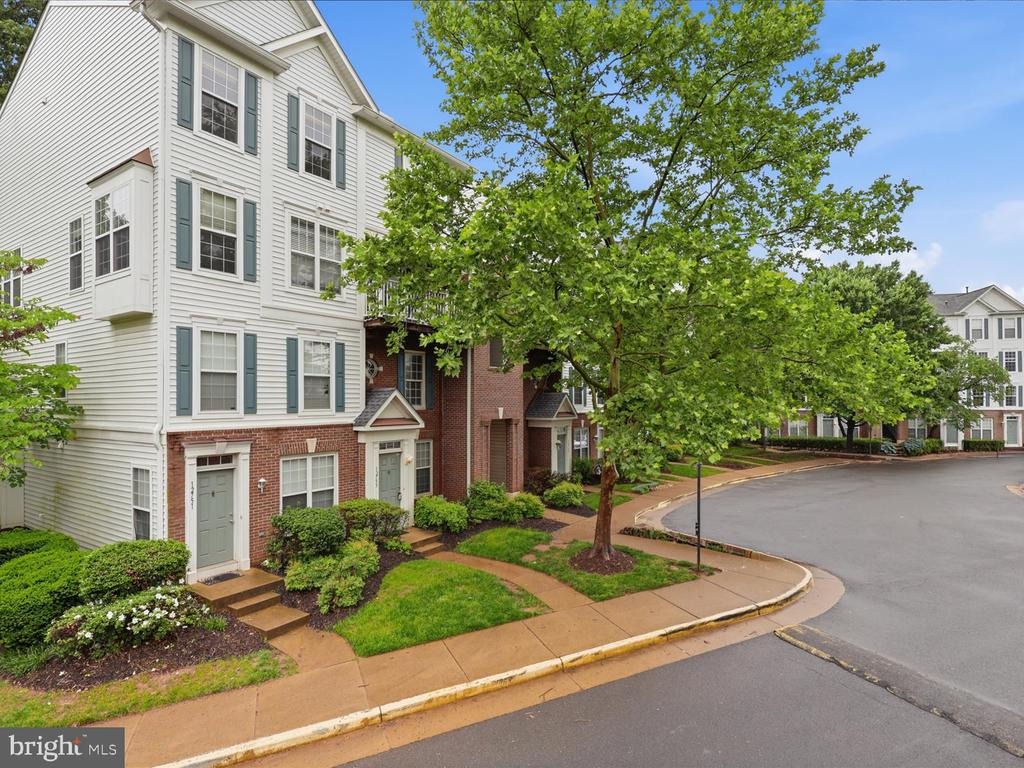 Fair Crest Ct, Fairfax, VA 22033 #1