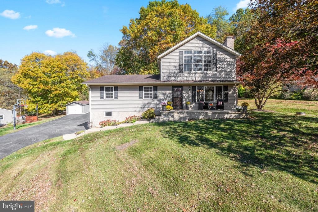 Richard Wilson Dr, Coatesville, PA 19320