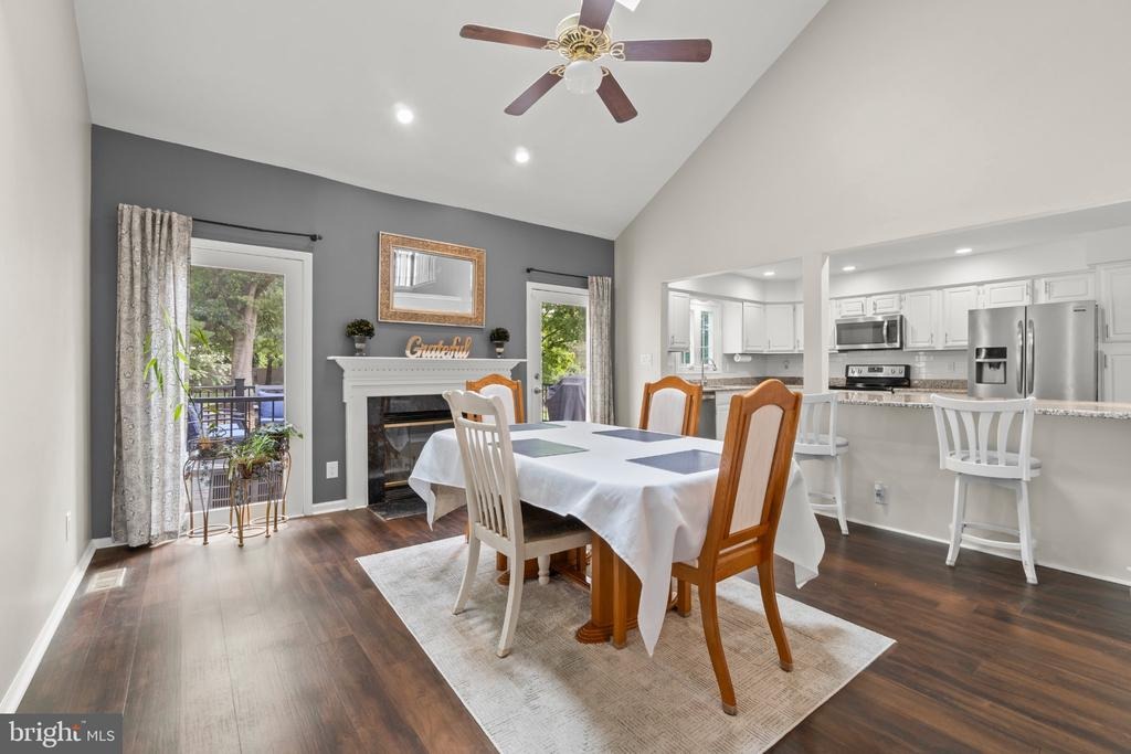 Hilltop Ln, Medford, NJ 08055