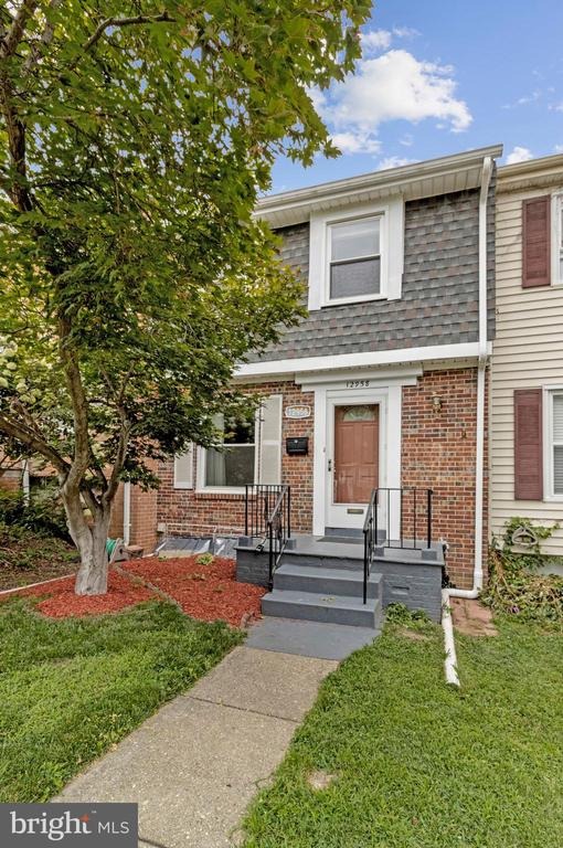 Claxton Dr, Laurel, MD 20708