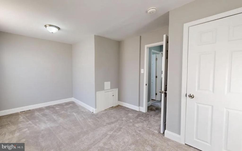 Ravenwood Ave, Baltimore, MD 21213 #1