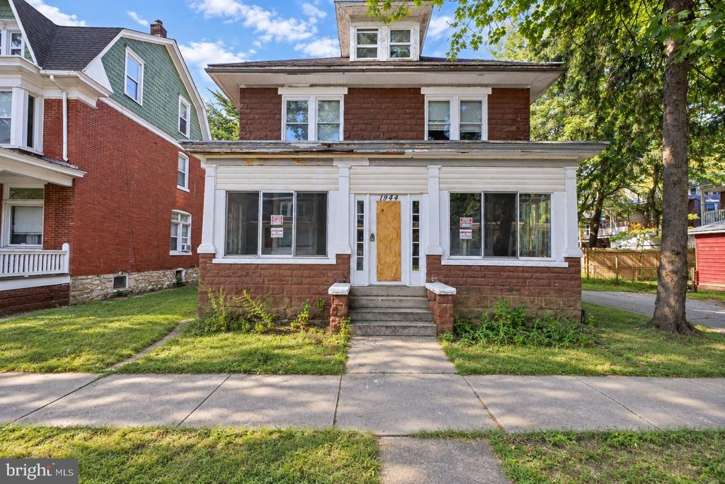 Chestnut St, Harrisburg, PA 17104