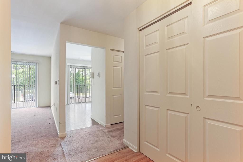 Hannon Ct, Nottingham, MD 21236
